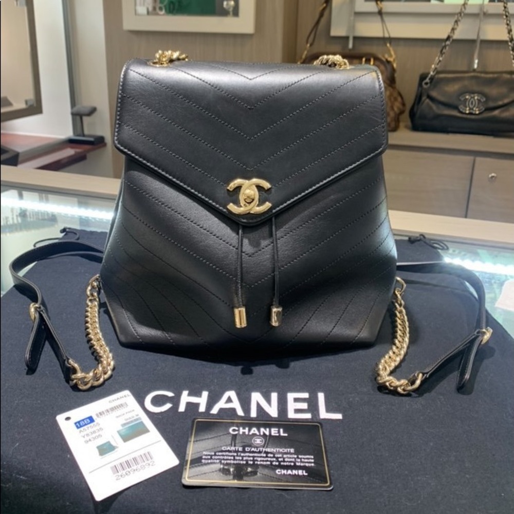 ‼️SOLD‼️ 18B Black Calfskin Backpack Gold Hardware - Picture 1 of 16